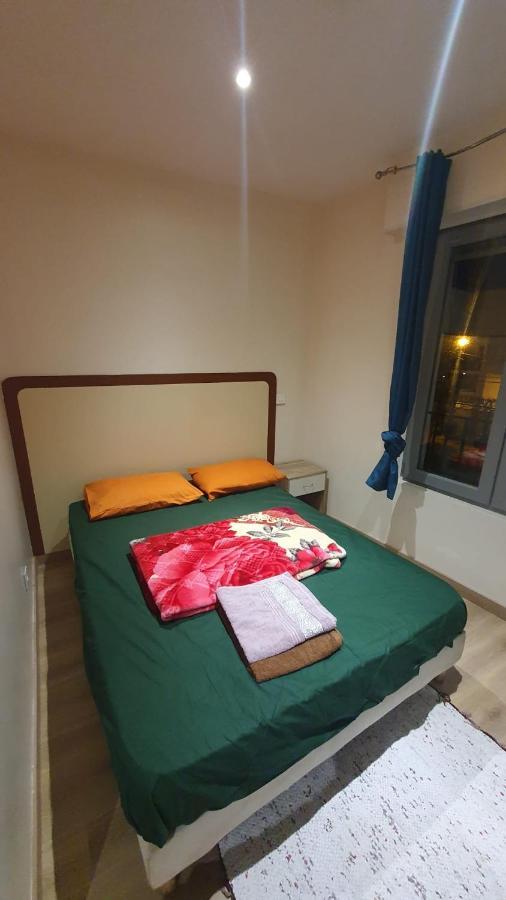 Hotel Le Privilege 라쿠르뇌브 외부 사진