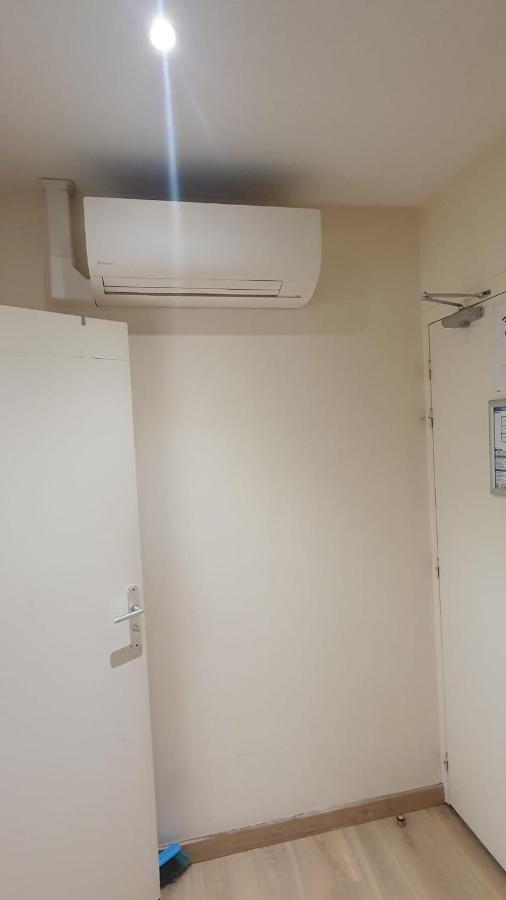 Hotel Le Privilege 라쿠르뇌브 외부 사진