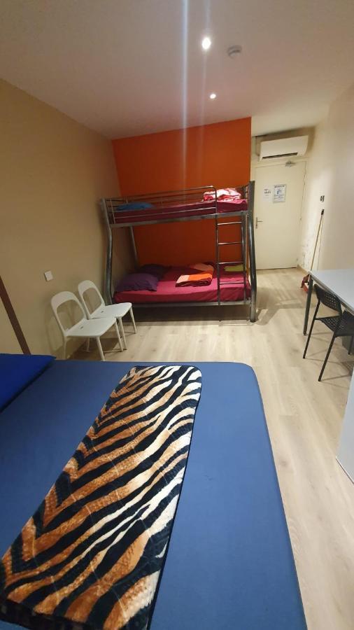 Hotel Le Privilege 라쿠르뇌브 외부 사진