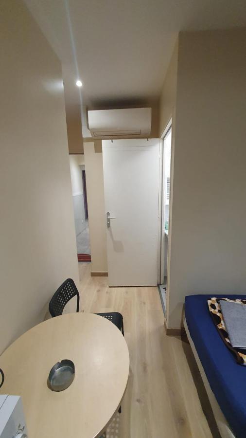 Hotel Le Privilege 라쿠르뇌브 외부 사진